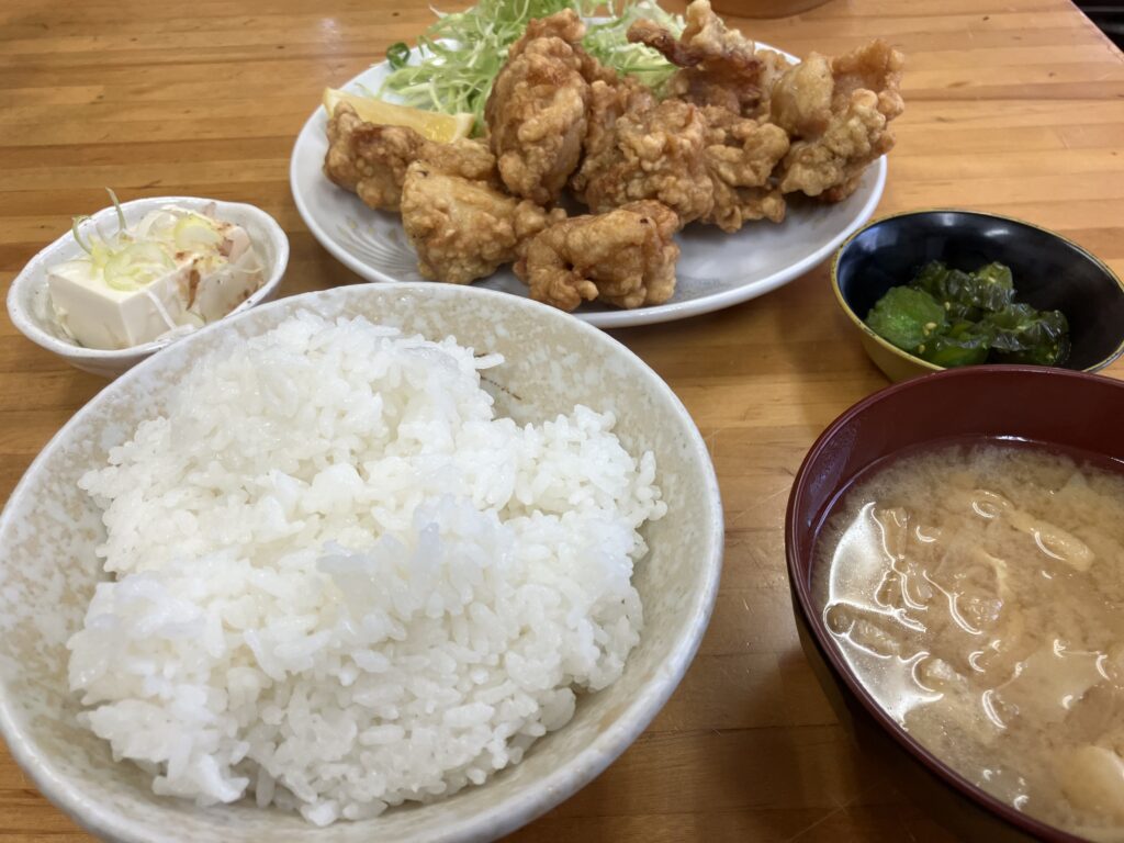 千歳烏山の鶏のから揚げ定食